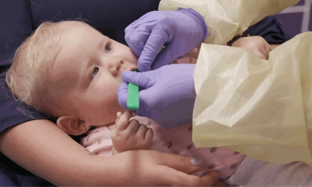baby knee to knee exam